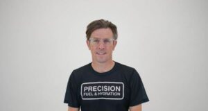 Man wearing black tshirt