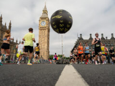 Saucony London 10k: Race info Runners running towards and away from Big Ben/Elizabeth Tower