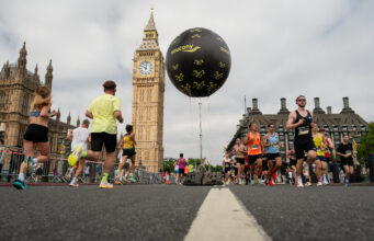 Saucony London 10k: Race info Runners running towards and away from Big Ben/Elizabeth Tower